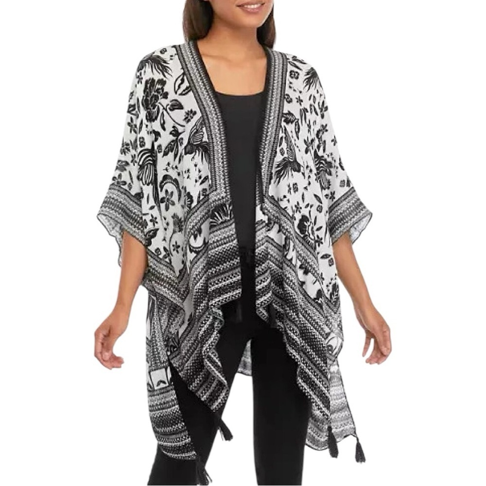 Vince Camuto Bird Floral Block Print Topper in Black and White.